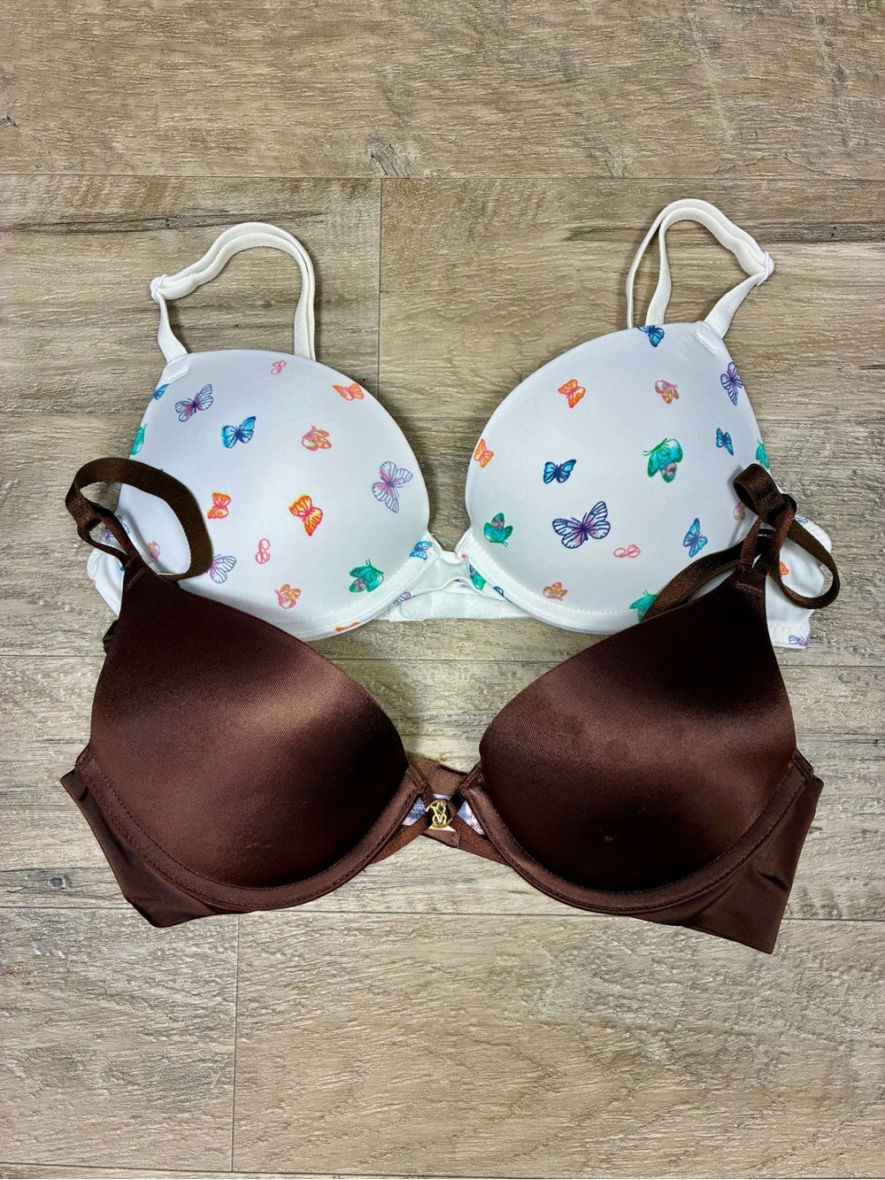 Victoria Secret PINK 2 Super Push Up Bras Satin Bombshell Plunge Wear Everywhere